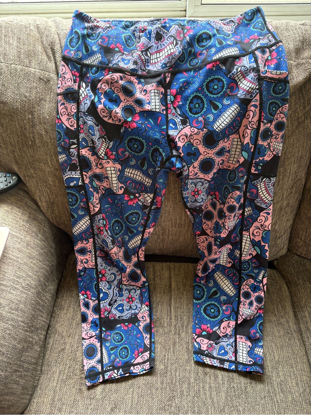 Constantly Varied Gear Midnight Sugar Skull XL Capris